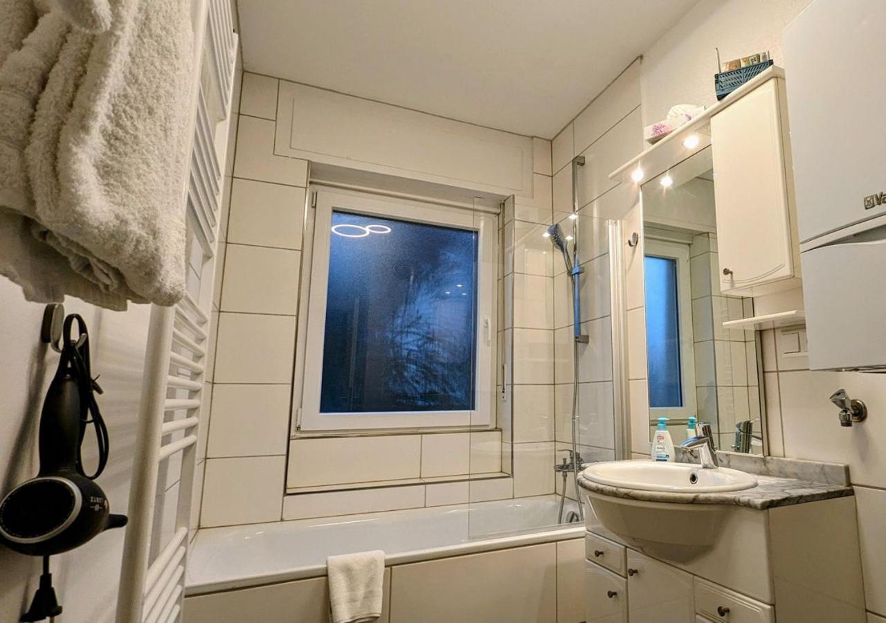 65Qm Altbaucharme Mit Zwei Balkonen Karlsruhe Exterior foto